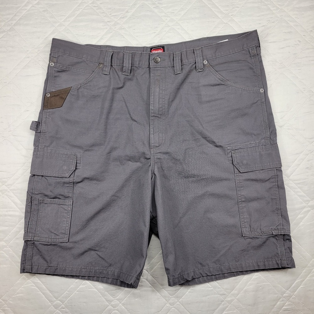 Wrangler Workwear gray‎ cargo shorts size 44